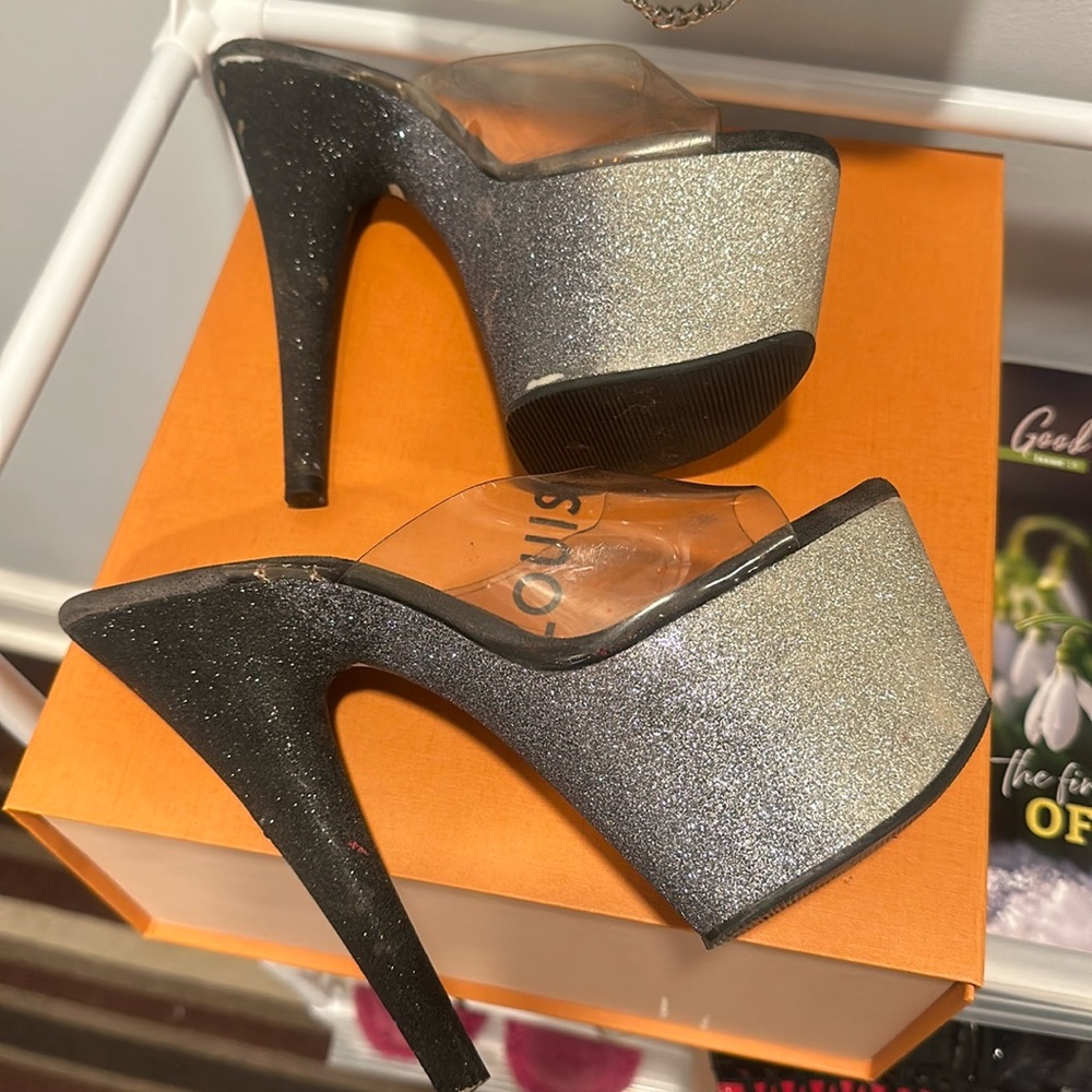 Pole dancing heels